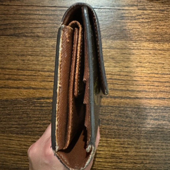 Authentic Louis Vuitton Portefeullie Wallet - Picture 10 of 12